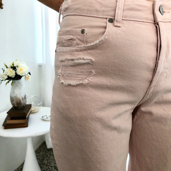 H&M Distressed Light Pink Boyfriend Style Jeans - Picture 3 of 4